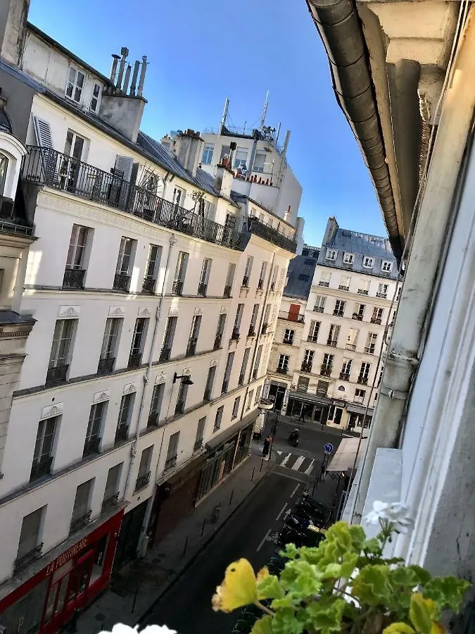 Bed & Breakfast Le 48 Paris Bed and Breakfast